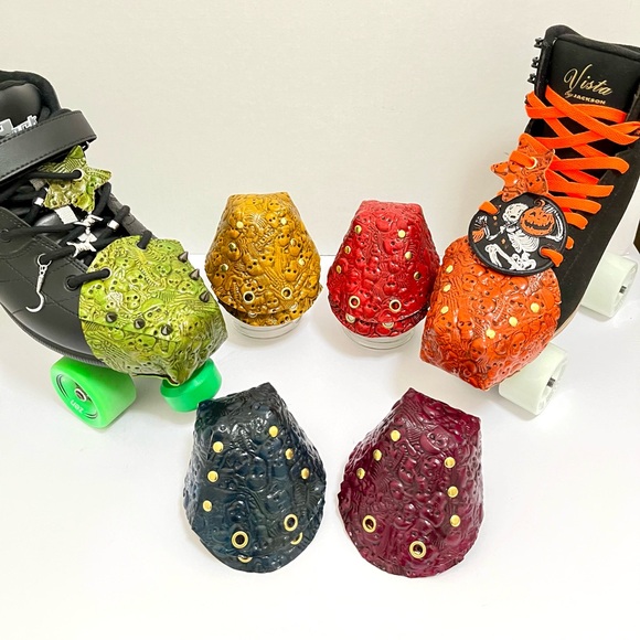 Green neon Skeleton Roller Skates Toe Guards - Picture 7 of 7